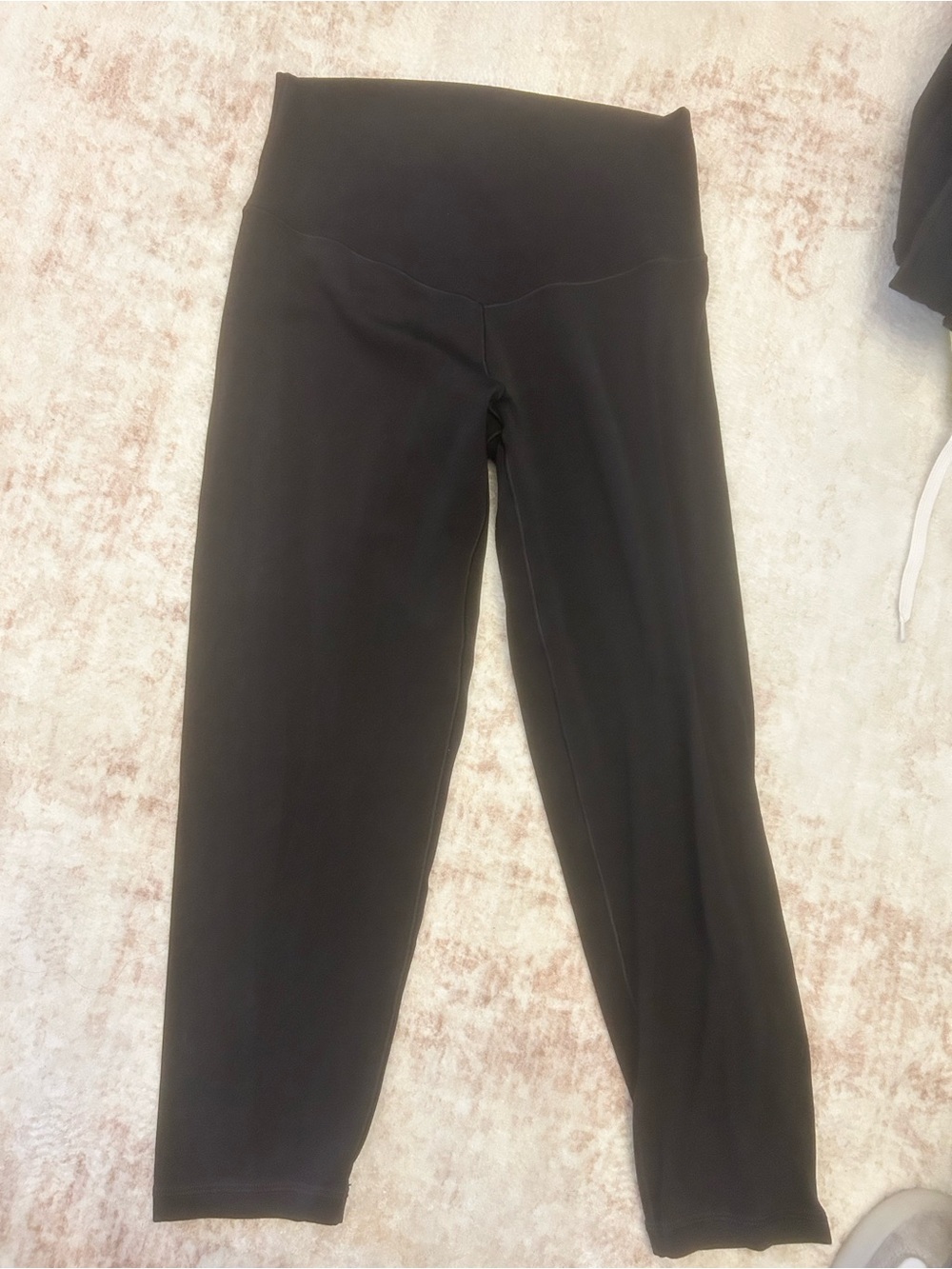 aerie Offline High-Rise 3/4 Crop Leggings in Black